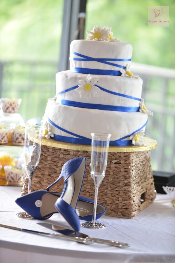 customized wedding cakes